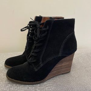 Lucky Brand woman’s Ankle Boots/Size:6.5M/36.5